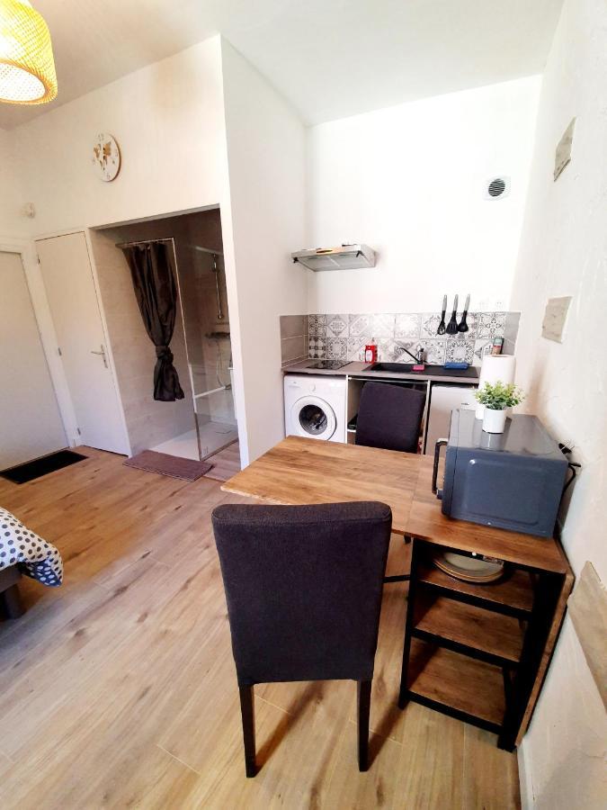 Studio Renove De 20 M2 Pour Deux Personnes Apartment Blaye-Les-Mines Exterior foto